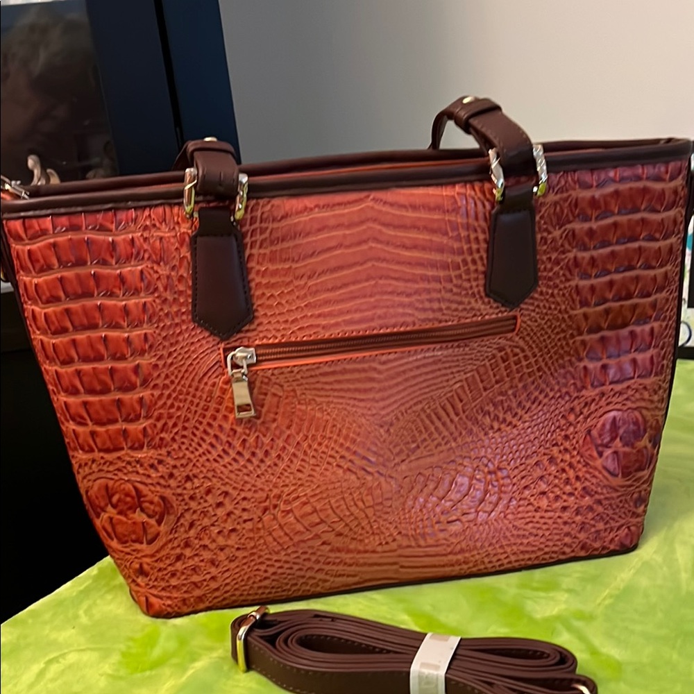 Elegant Brown and Orange CrocTextured Tote Bag - Picture 4 of 10